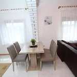 Ines Apartmán Kanfanar