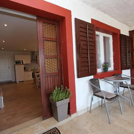 Ines Apartmán Kanfanar