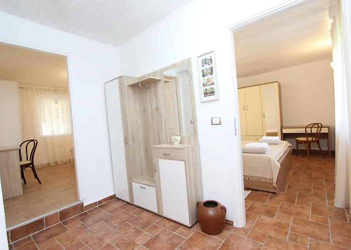 Ines Appartement *